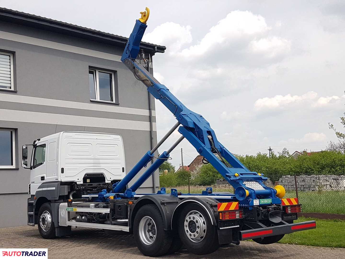Mercedes AXOR ACTROS 2540 HAKOWIEC 3 OSIE 6x2 KLIMA 11967 2013r. Mercedes AXOR ACTROS 2540 HAKOWIEC 3 OSIE 6x2 KLIMA 11967 2013r.