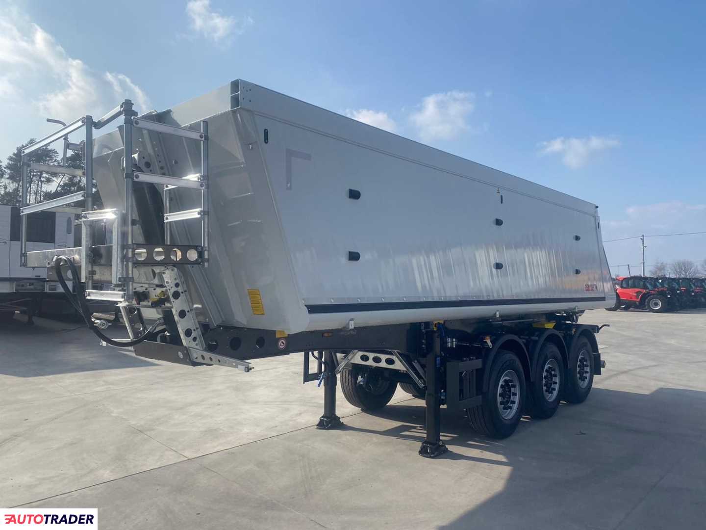 Schmitz Nowa wywrotka Schmitz Cargobull SKI 24 SL 7.2 2024 rok 29,1 m3 Nowa wywrotka 2024 29,1 m3 2024r. Schmitz Nowa wywrotka Schmitz Cargobull SKI 24 SL 7.2 2024 rok 29,1 m3 Nowa wywrotka 2024 29,1 m3 2024r.