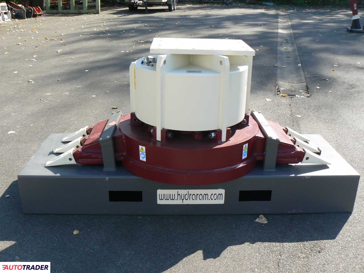 Hydraram HMG-hydrauliczny magnes koparka 2025r. Hydraram HMG-hydrauliczny magnes koparka 2025r.