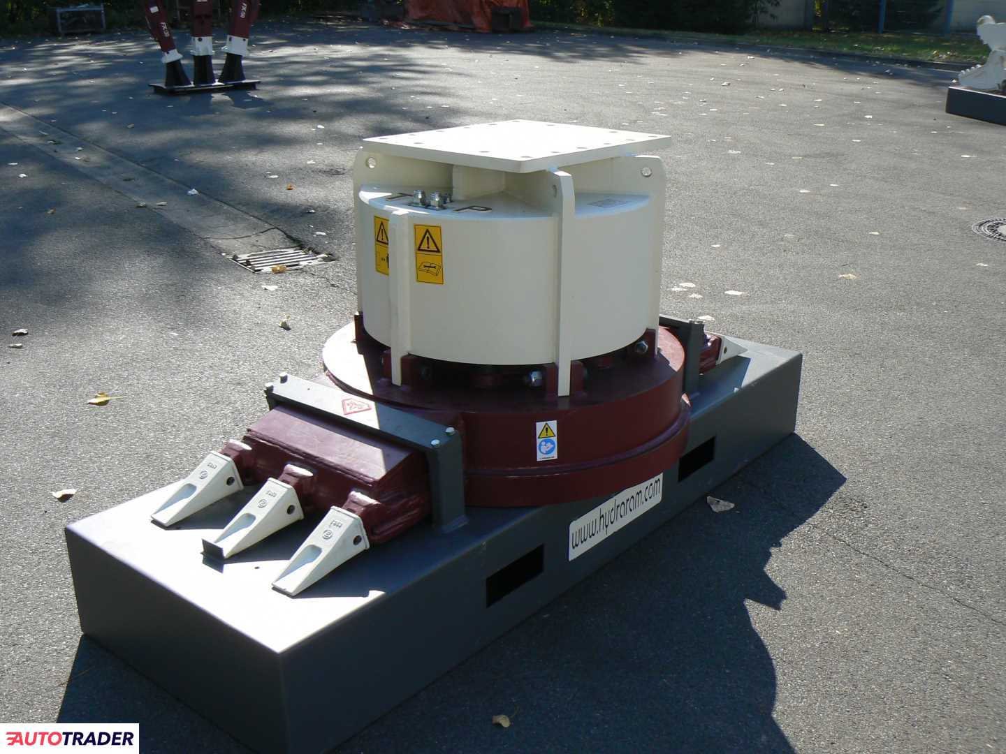 Hydraram HMG-hydrauliczny magnes koparka 2025r. Hydraram HMG-hydrauliczny magnes koparka 2025r.