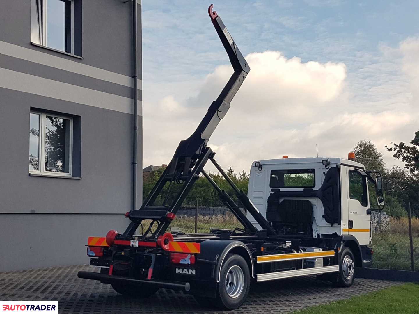 Man TGL 12.220 HAKOWIEC 4x2 KLIMA HAKOWIEC DO KONTENERÓW 4580 2017r. Man TGL 12.220 HAKOWIEC 4x2 KLIMA HAKOWIEC DO KONTENERÓW 4580 2017r.