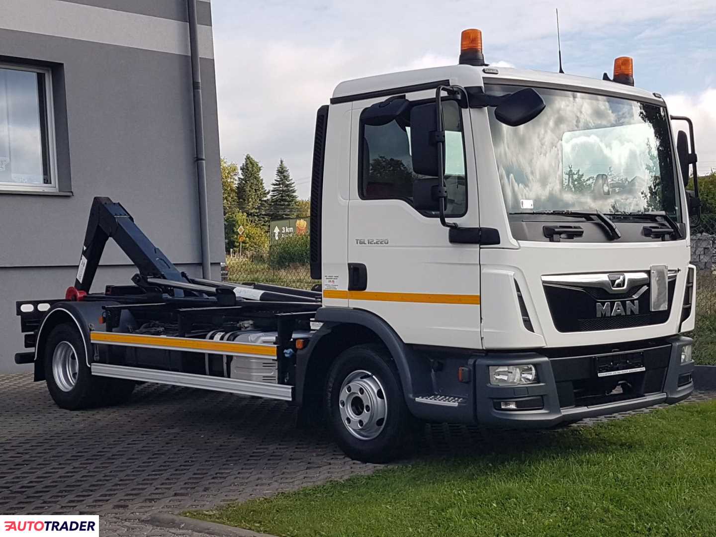 Man TGL 12.220 HAKOWIEC 4x2 KLIMA HAKOWIEC DO KONTENERÓW 4580 2017r. Man TGL 12.220 HAKOWIEC 4x2 KLIMA HAKOWIEC DO KONTENERÓW 4580 2017r.