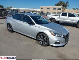 Nissan Altima - zobacz ofertę