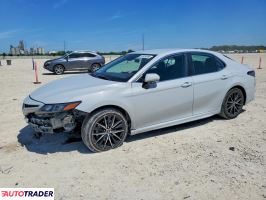 Toyota Camry - zobacz ofertę