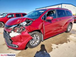 Toyota Sienna - zobacz ofertę