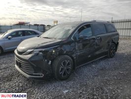 Toyota Sienna - zobacz ofertę