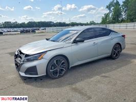 Nissan Altima - zobacz ofertę
