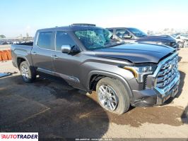 Toyota Tundra - zobacz ofertę