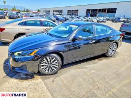 Nissan Altima - zobacz ofertę