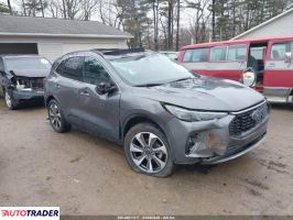 Ford Escape - zobacz ofertę