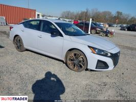 Nissan Altima - zobacz ofertę