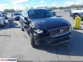 Volvo XC90 - zobacz ofertę
