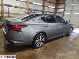 Nissan Altima - zobacz ofertę