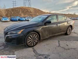 Nissan Altima - zobacz ofertę