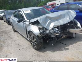 Nissan Altima - zobacz ofertę