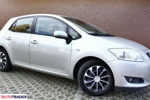 Toyota Auris - zobacz ofertę