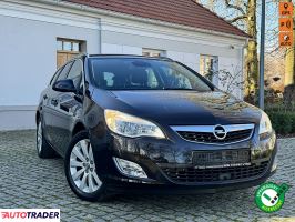 Opel Astra - zobacz ofertę