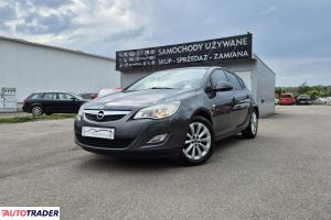 Opel Astra - zobacz ofertę