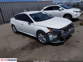Nissan Altima - zobacz ofertę