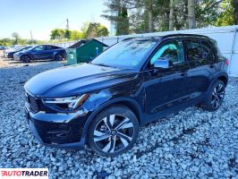 Volvo XC40 - zobacz ofertę