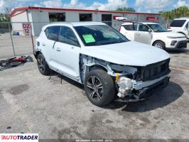 Volvo XC40 - zobacz ofertę