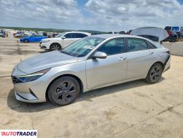 Hyundai Elantra - zobacz ofertę