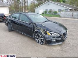 Nissan Altima - zobacz ofertę