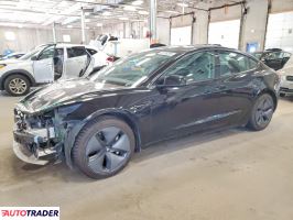 Tesla Model 3 - zobacz ofertę