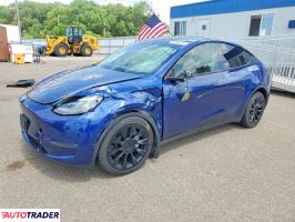 Tesla Model Y - zobacz ofertę