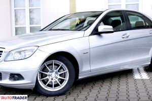 Mercedes C-klasa - zobacz ofertę
