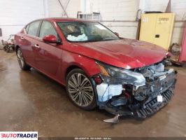 Nissan Altima - zobacz ofertę