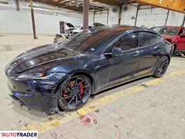 Tesla Model 3 - zobacz ofertę