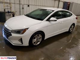 Hyundai Elantra - zobacz ofertę