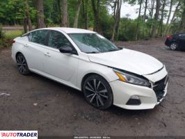 Nissan Altima - zobacz ofertę