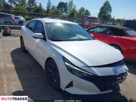 Hyundai Elantra - zobacz ofertę