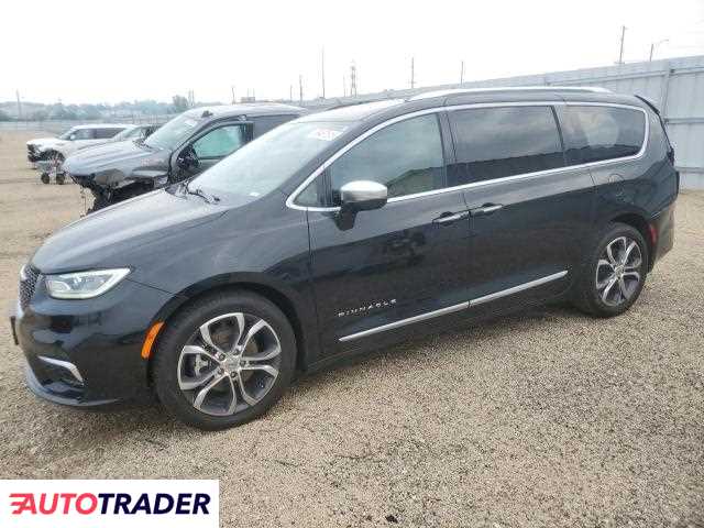 Chrysler Pacifica 2022 3