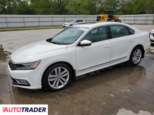 Volkswagen Passat 2.0 benzyna 2018r. (SAVANNAH)