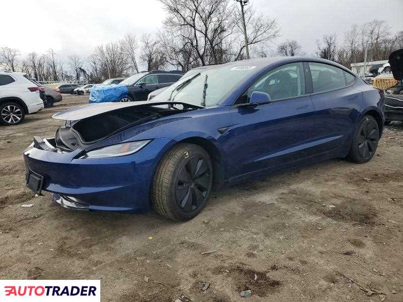 Tesla Model 3 2024