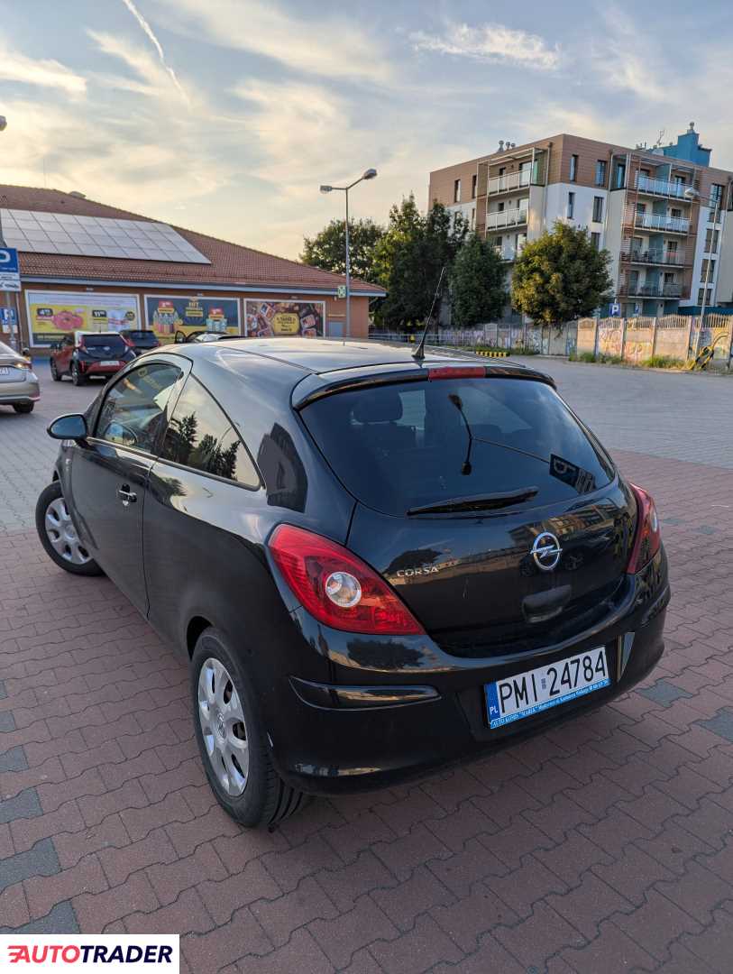 Opel Corsa 2013 1.4 101 KM
