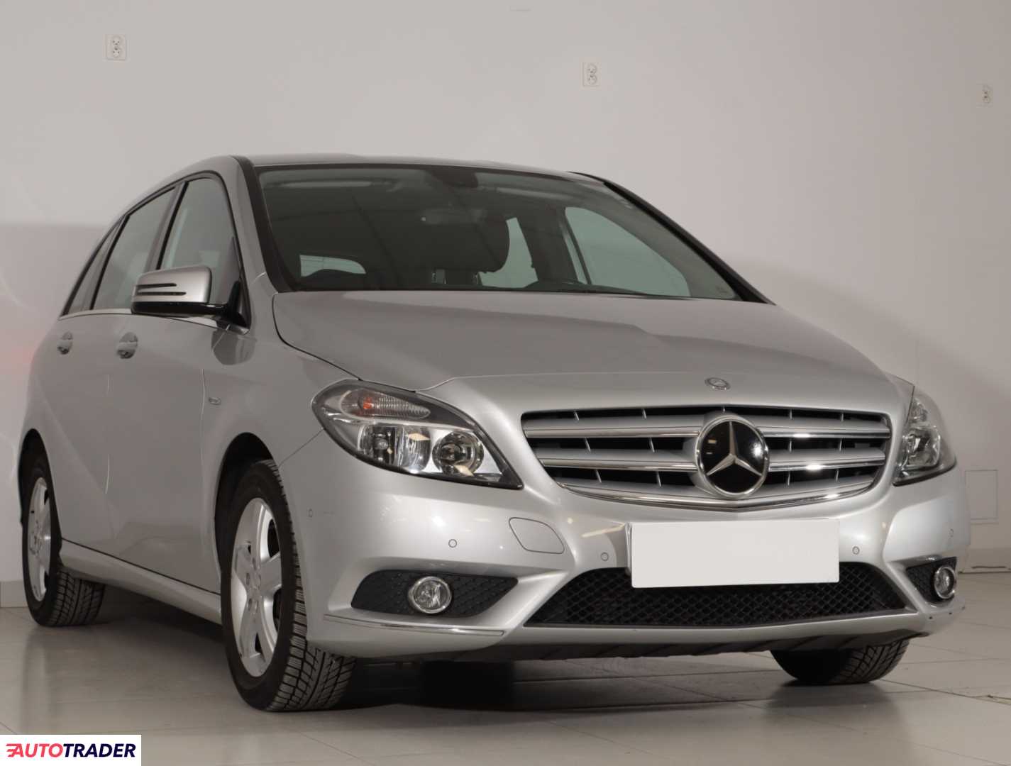 Mercedes B-klasa 2011 1.6 120 KM Mercedes B-klasa 2011 1.6 120 KM