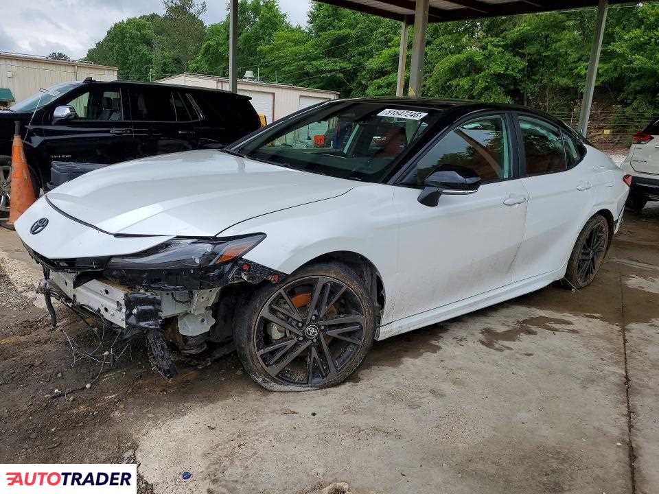 Toyota Camry 2025 2