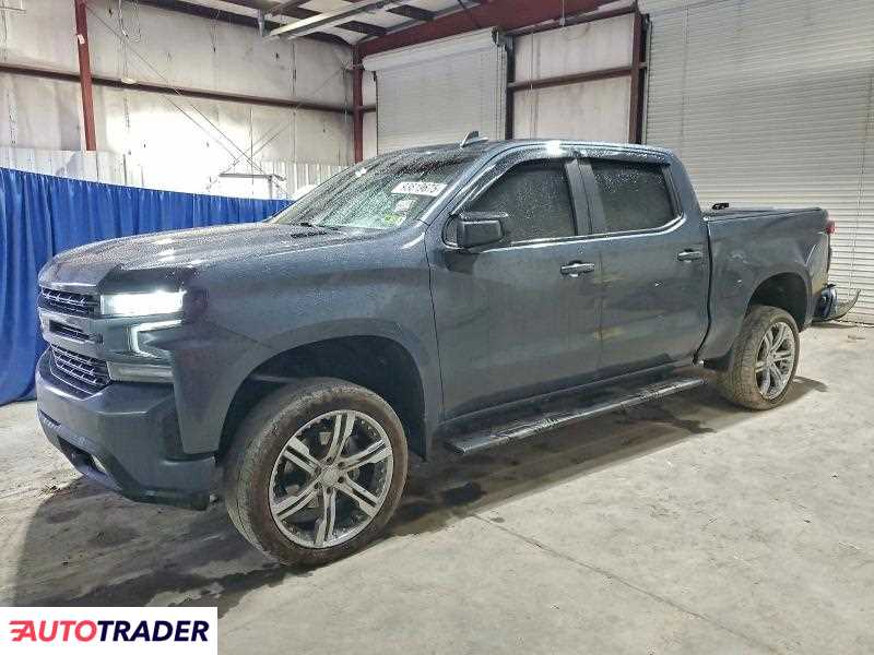 Chevrolet Silverado 2021 3