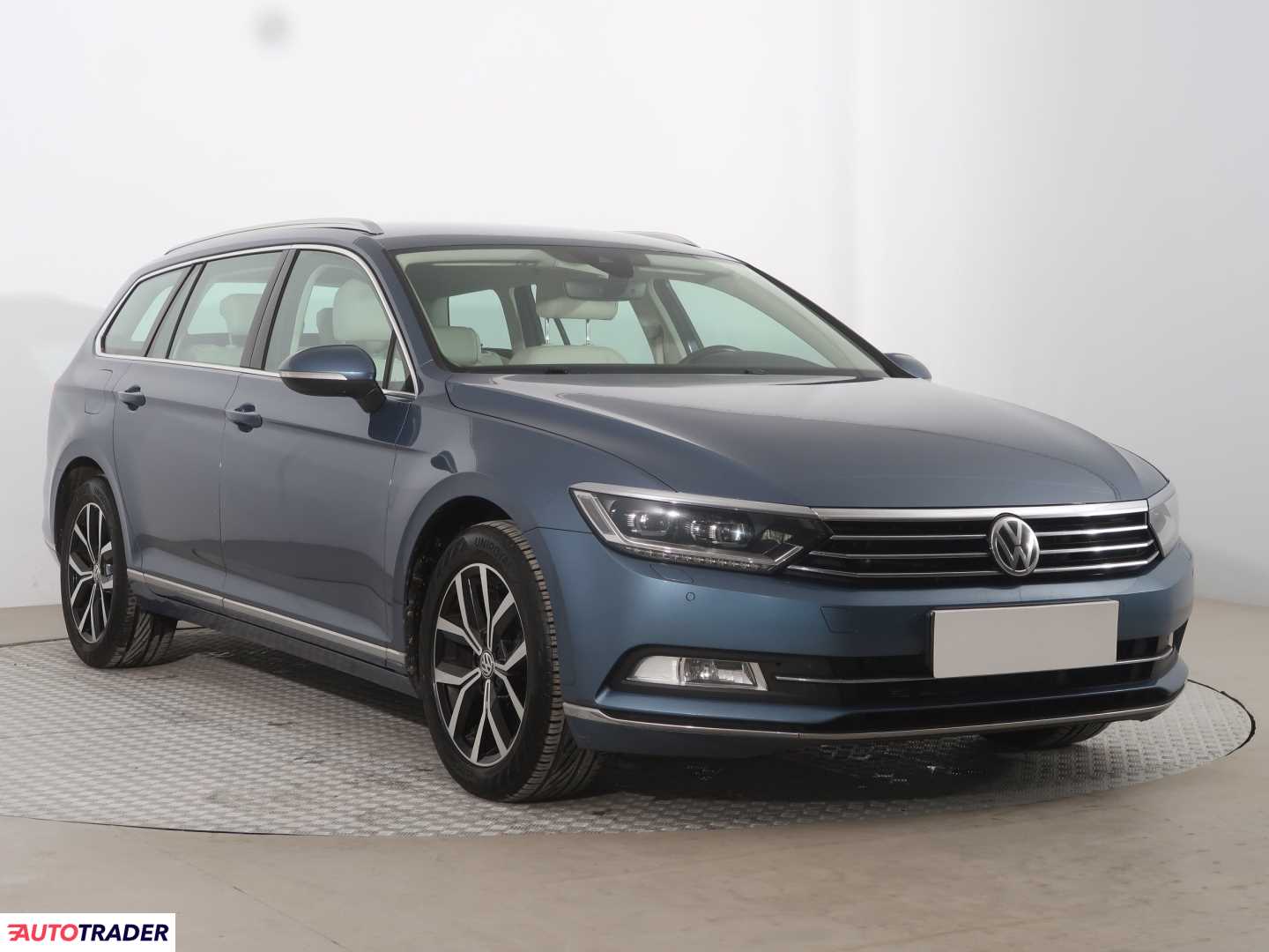 Volkswagen Passat 1.8 177 KM 2015r. (Piaseczno)