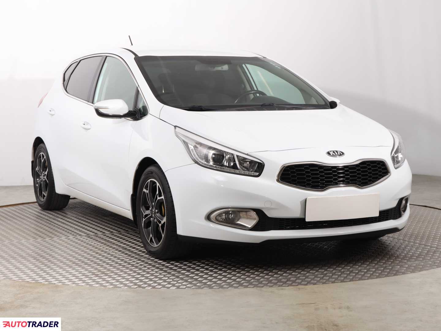 Kia Ceed 2013 1.6 132 KM Kia Ceed 2013 1.6 132 KM