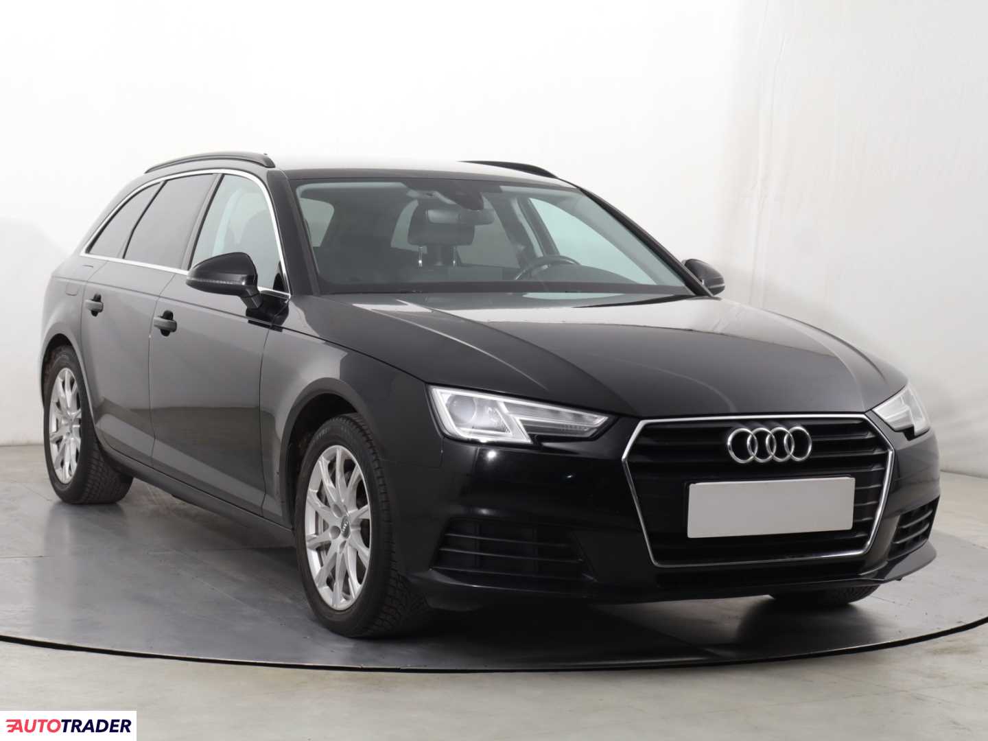 Audi A4 2016 2.0 187 KM