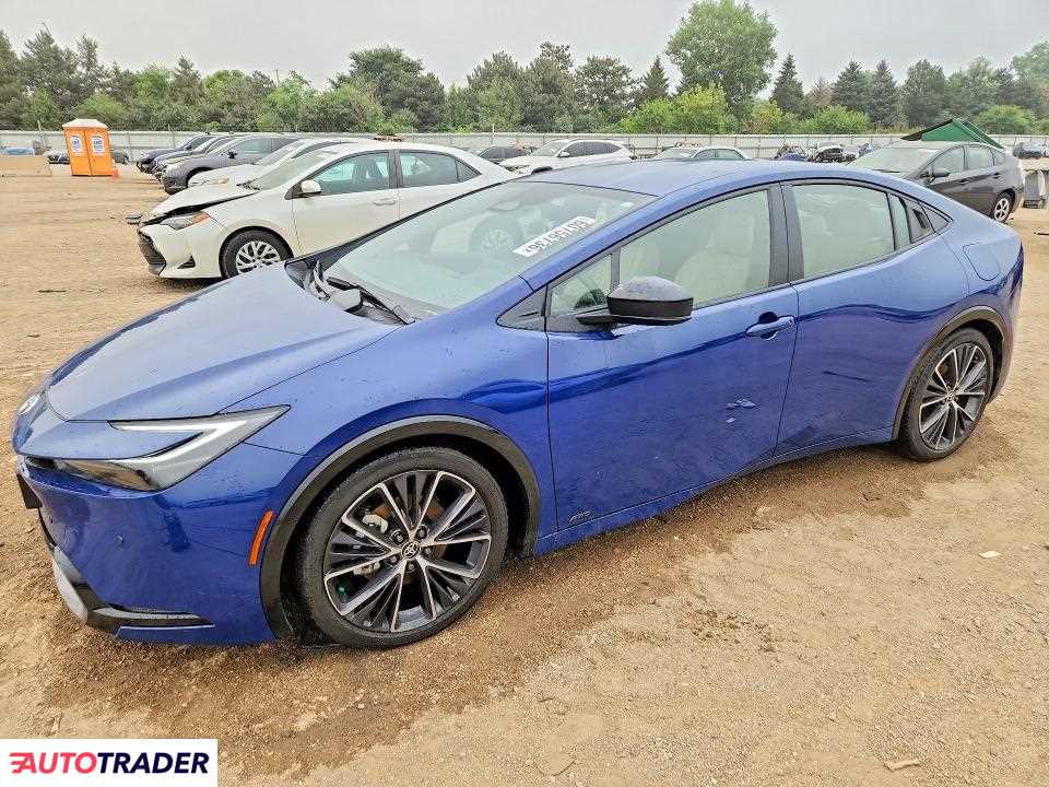 Toyota Prius 2024 2