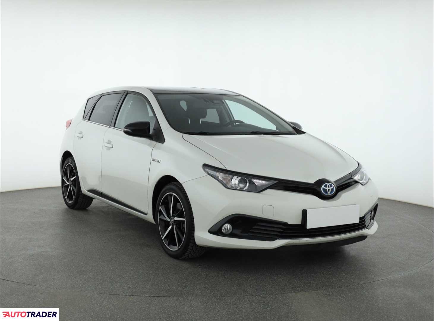 Toyota Auris 2017 1.8 134 KM