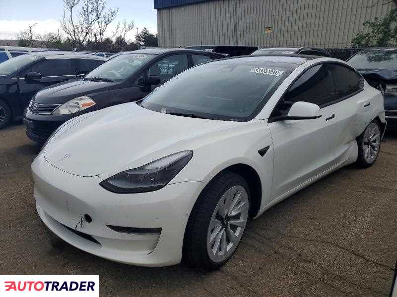 Tesla Model 3 2022