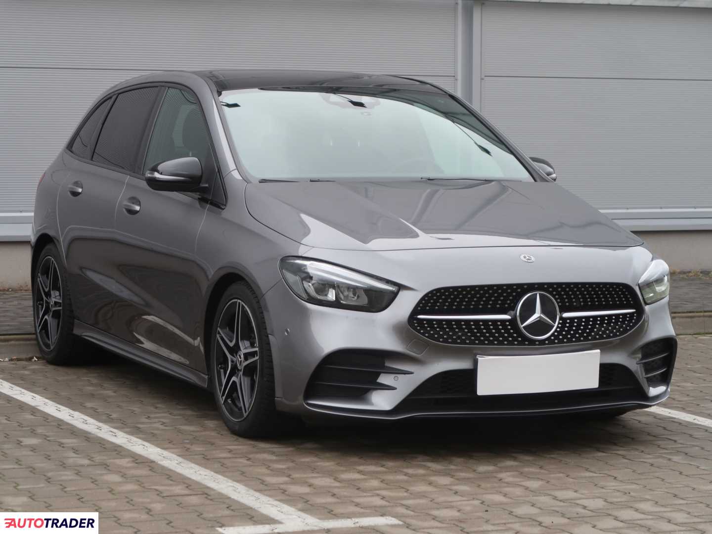 Mercedes B-klasa 2020 1.3 134 KM