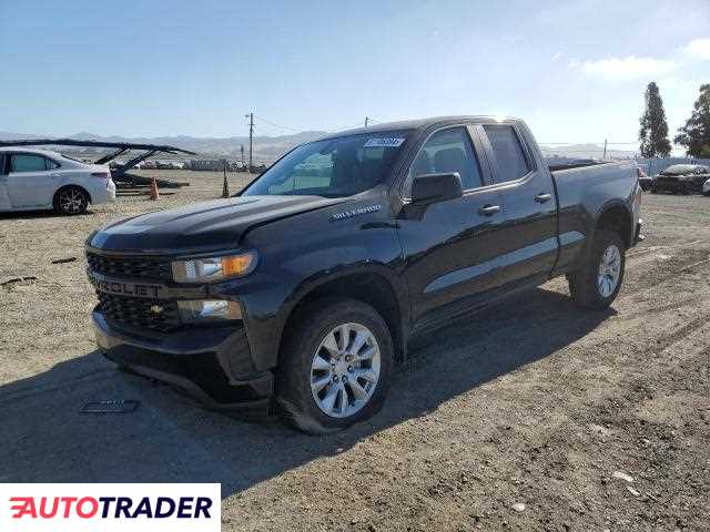 Chevrolet Silverado 2019 4